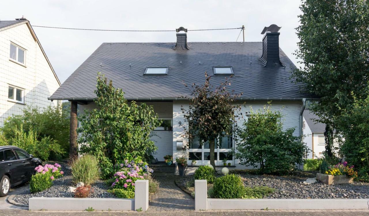 Moderne 70 Qm Wohnung Mit Grosser Dachterrasse Kinheim 外观 照片